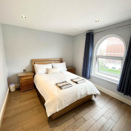 לונדון Modern 1 Bedroom Flat Close To Vauxhall מראה חיצוני תמונה