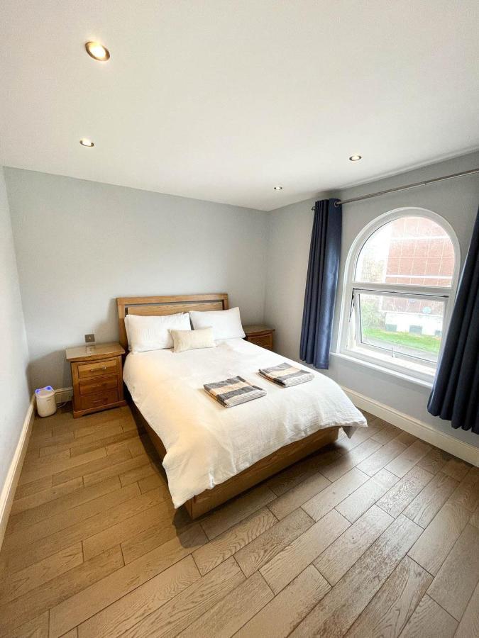 לונדון Modern 1 Bedroom Flat Close To Vauxhall מראה חיצוני תמונה